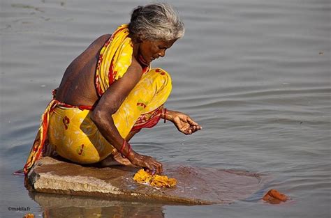 Le Grand Sacrifice de Chitraketu sur le Gange: Un Acte Mystique qui a Transformé la Société Indienne en IIIe Siècle